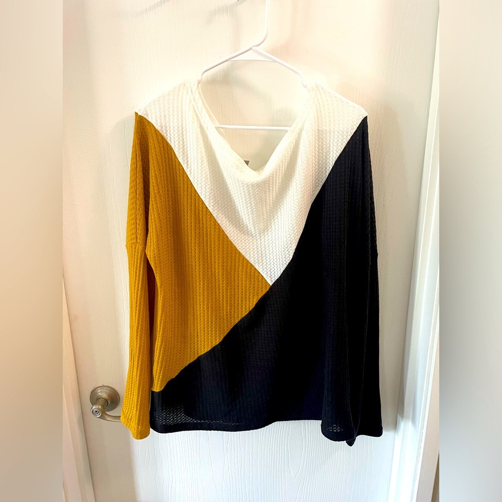 ePretty Scoop Neck Sweater